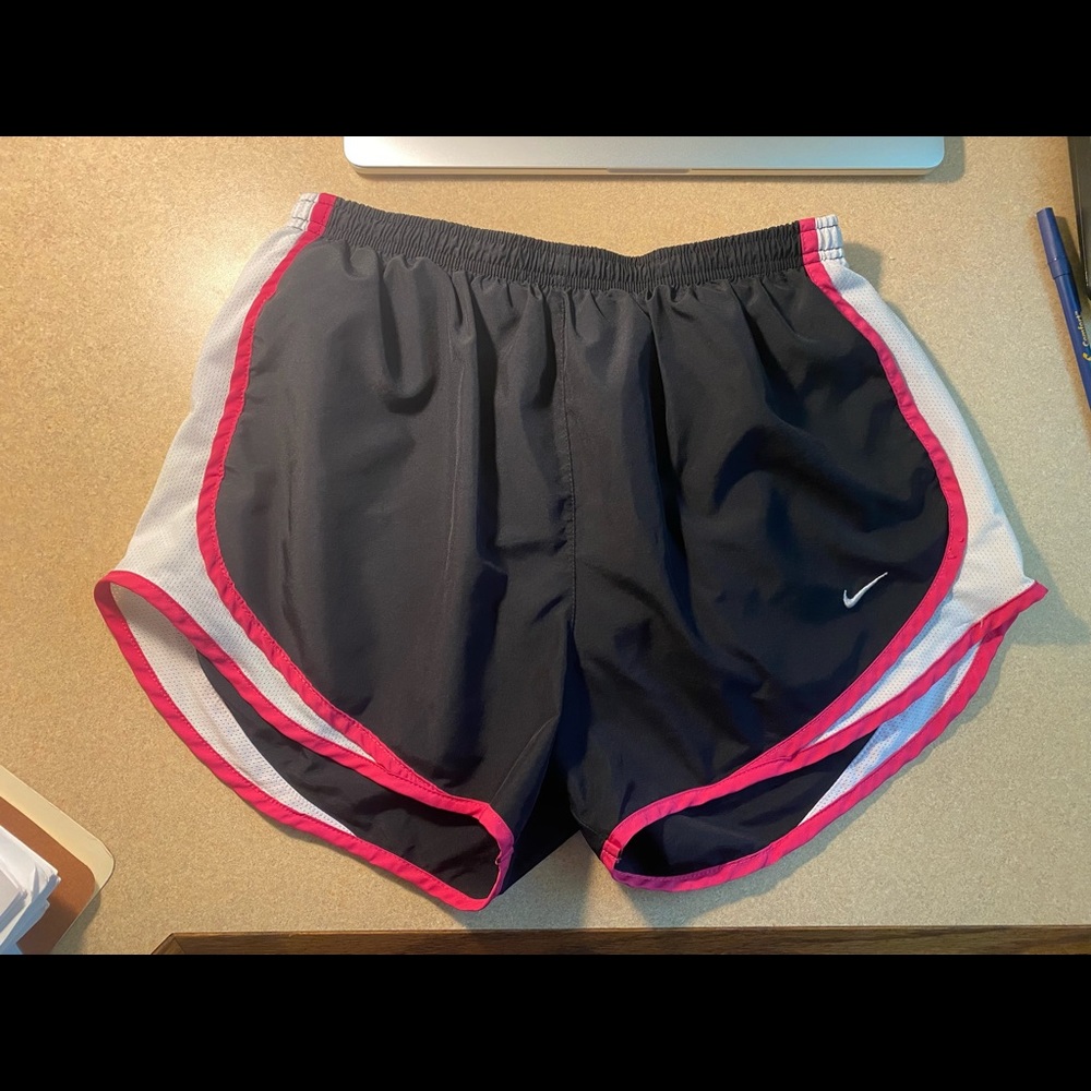 Women’s Nike Dri-Fit Tempo shorts size M, used